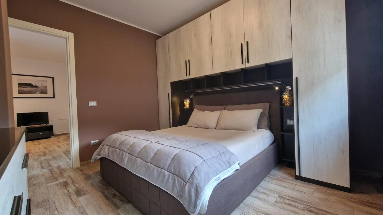 Apartamento Casa Lina Tirano Exterior foto